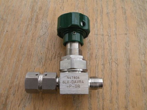 SWAGELOK 6LV-DAVR4-P-GR Valve, 1/4&#034; Male 1/4&#034; Turn