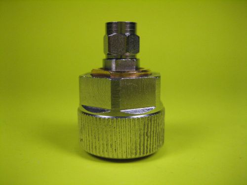 Amphenol -  APC-7 to SMA Male -  Adapter / Connector