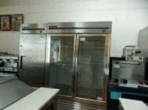 True 2-door glass freezer CALL/TEXT 305 791 5344 TOP CASH FOR RESTAURANT EQUIP