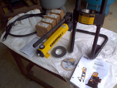 Parker karrykrimp 82c-061l, enerpac p392 pump &amp; four dies for sale