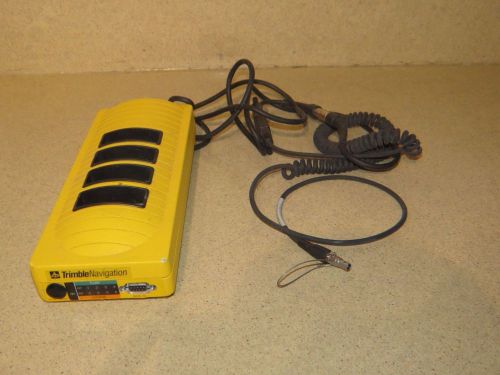 TRIMBLE GPS NAVIGATION 4-SLOT BATTERY CHARGER STATION DOCK MODEL 20669-50 (B)