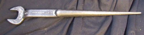 KLEIN TOOLS 1 1/4&#034; SPUD WRENCH 3212-U 3/4