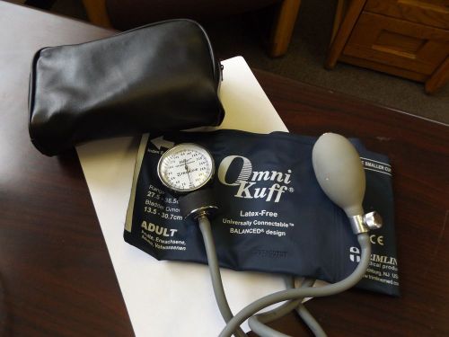 WHOLESALE LIQUIDATION OMNI KUFF SPHYGMOMANOMETER BLOOD PRESSURE KIT