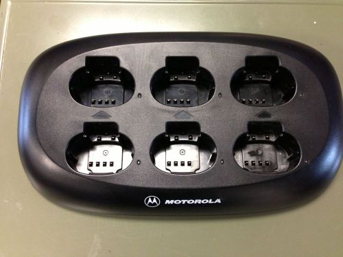 MOTOROLA GANG CHARGER NNTN4028B XV1100 XV2100 XU2100 XU2600 XV2600 XU110