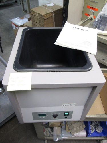 VWR 1295PC Water Bath 30L Capacity Amb. +5° to 100°C ±0.3°C *Slight Corrosion*