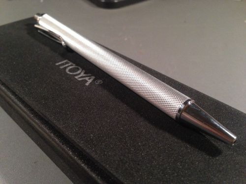 Itoya K700 Aluminum Knurled Barrel Ball Point Pen Silver O&#039;netts