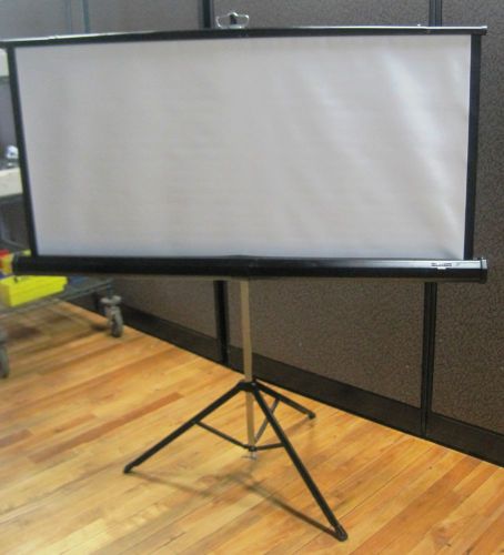 Da Lite Versatol 72262 Tripod Screen 50-Inch by 23-Inch USG