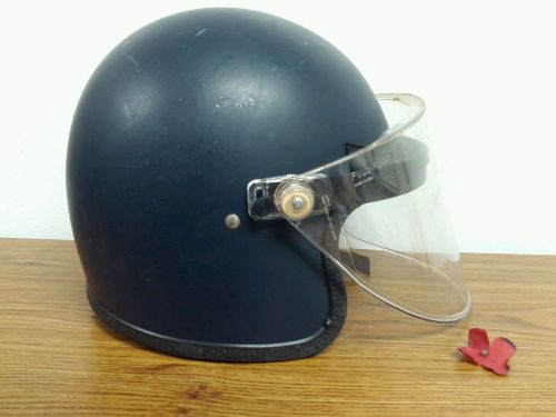 AUTHENTIC SEER RIOT HELMET  SIZE MEDIUM