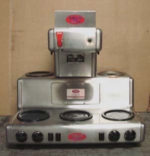 BUNN RLF Automatic  Coffee Brewer - 5 lower warmers