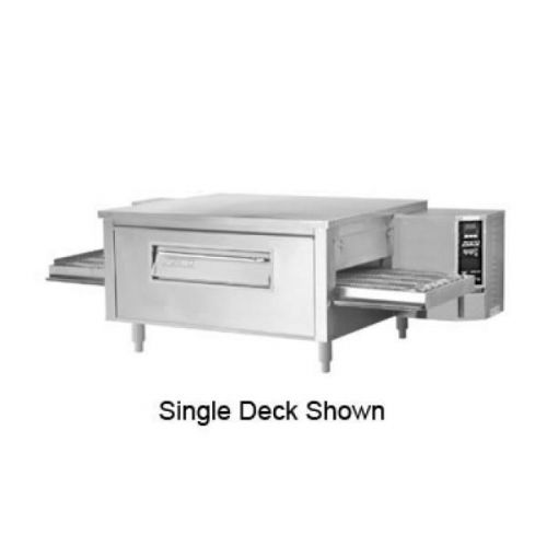 Zesto (CG4018-3)- 68&#034; Gas Triple Stacked Conveyor Oven