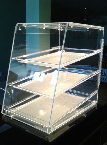 ACRYLIC BAKERY DISPLAY CASE CAL-MIL941 REAR DOOR 13-1/2&#034;x 22&#034;x 21&#034; 3 TRAYS