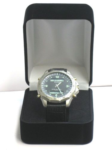 Black Velvet Deluxe Watch/Bangle/Bracelet Jewelry Storage Gift Box..