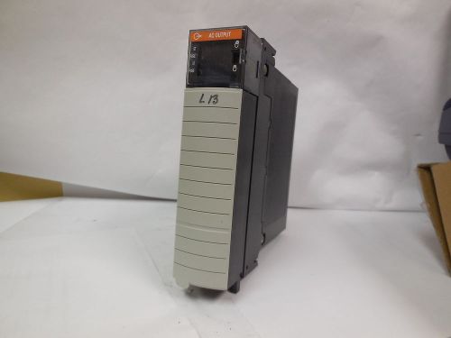 Allen-Bradley 1756-OA16/A AC Output Module Controllogix F/W REV 3.2