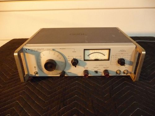 Hewlett Packard  652A Test Oscillator 10Hz to 10MHz Agilent Nice Shape!