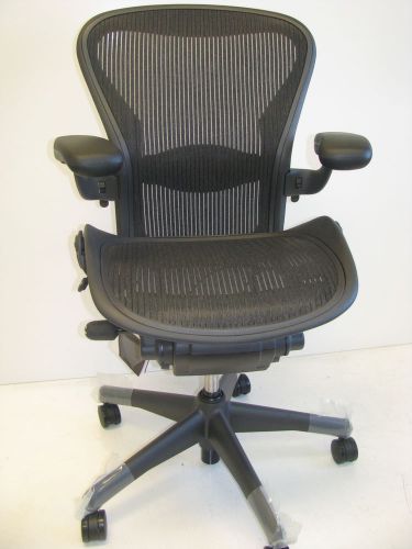 AERON FULLY ADJUSTABLE ERGONOMIC CHAIR BLACK SIZE B w/LUMBAR Herman Miller