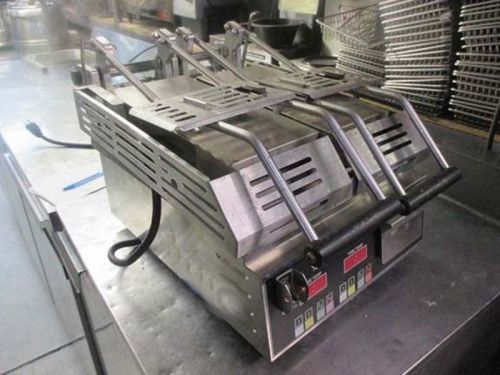 Star ProMax Smooth Two Sided Sandwich Grill  GR14SPTA