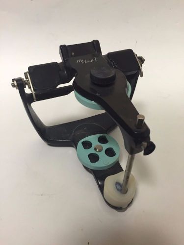 Shofu Pro Arch 1 Dental Articulator