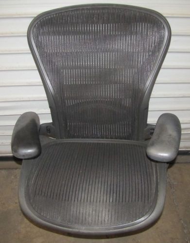 ^^ HERMAN MILLER AERON SIZE B BLACK CHAIR  - PARTS/REPAIR (HM8)