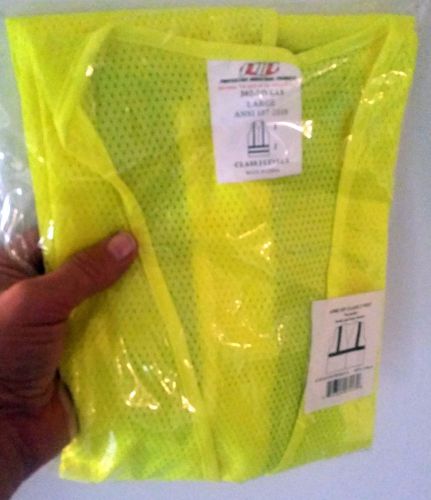 Safety vest - high visibility - size large - chest 49.6&#034; (126cm) - ships free for sale