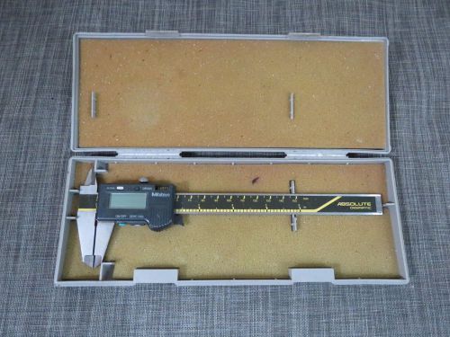 Mitutoyo 505-633-50 digital caliper d15 with case /m3 for sale