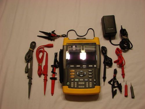 Fluke 196c color scopemeter 100 mhz - high resolution color display - free ship for sale