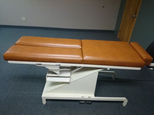 Activator 645 Hylo Chiropractic Treatment Table