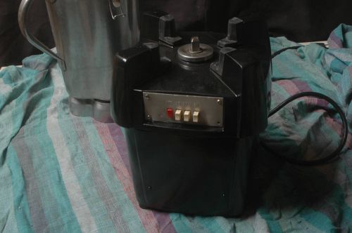 WARING  COMERCIAL  BLENDER -- PRICED  REDUCED