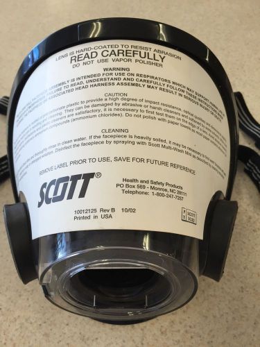 Scott AV-3000 SCBA respirator. Part #805774-01. Small, Polyisoprene Face seal.