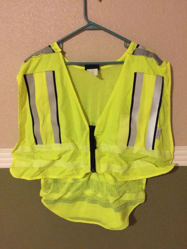 NEW REFLECTIVE SAFETY VEST FLYING CROSS LARGE PUBLIC HIGH VISABILITY