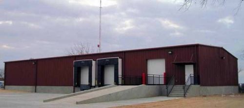 Rent/Lease 7500 Sqft Warehouse Haltom City fort worth TX  call (469) 507-9383