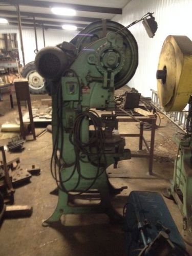 Punch Press Johnson Model 3FM Machine Shop Fabrication 27 tons