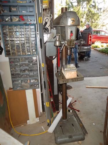 15&#034; DELTA ROCKWELL 15-000 Floor stand DRILL PRESS  Rockwell motor 66-320 1/2hp