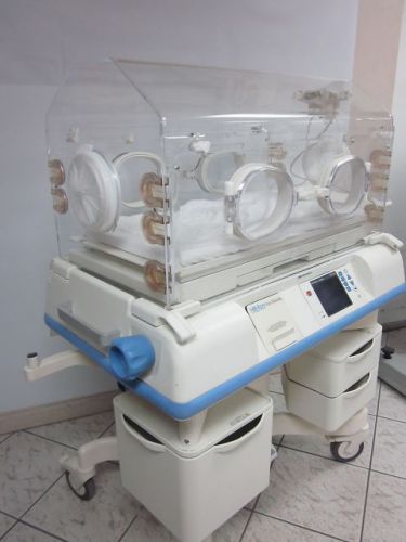 Air-Shields Isolette Incubator C-2000