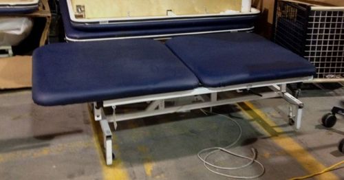 MEDI-PLINTH BARIATRIC THERAPY TABLE - MODEL 11713-402