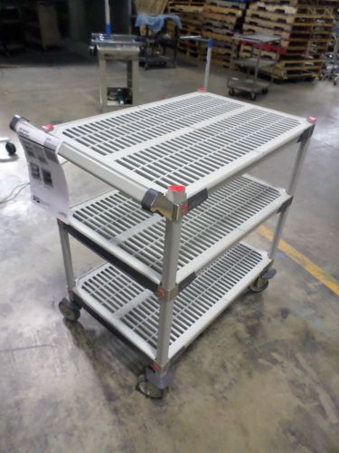 MetroMax 3 Shelf BC Series Utility Rolling Cart