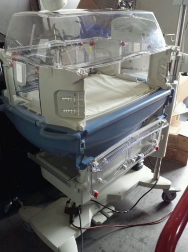 Drager Caleo Infant Incubator