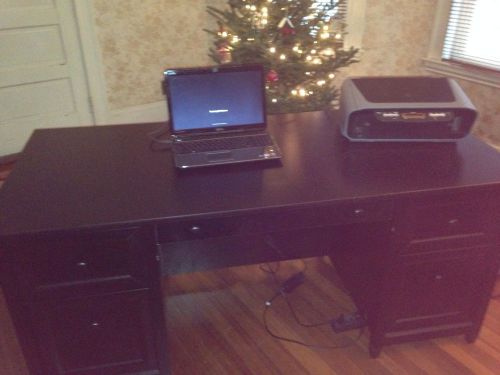 Black Wood Executive Desk W/ Lots Of Storage