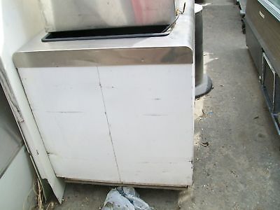 ICE CREAM FREEZER,  115 VOLTS