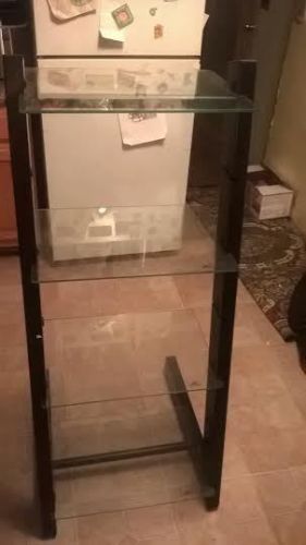 DISPLAY WITH GLASS SHELF&#039;S