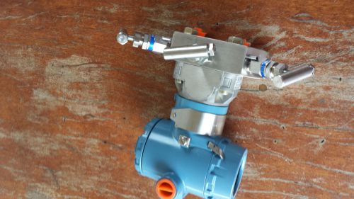 NEW Rosemount 3051/3001 Pressure Transmitter w/ Manifold