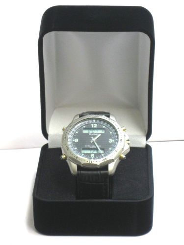 Black Velvet Deluxe Watch/Bangle/Bracelet Jewelry Storage Gift Box.