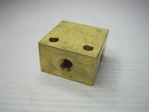 8214 Brass Manifold 4 Way 1/4&#034; Thread 2&#034; x 2&#034; x 1 1/4&#034; FREE Shipping Conti USA