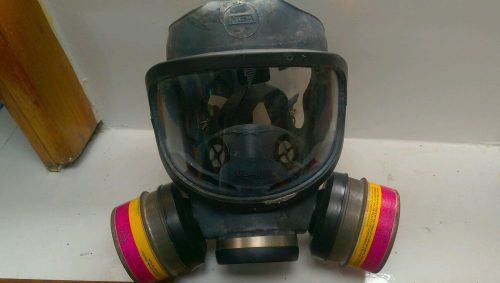 MSA sanding   breathing mask medium used once..!