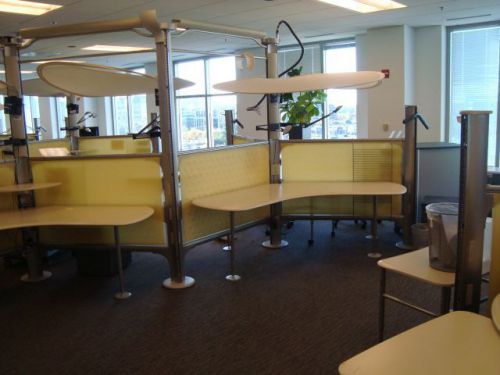 FF-023 - 120 Degree - Herman Miller &#034;Resolve&#034; Cubicles