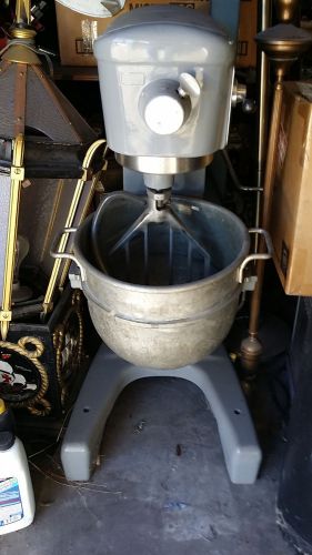 HOBART D300 MIXER 1 SINGLE PHASE 110 REFURBISHED