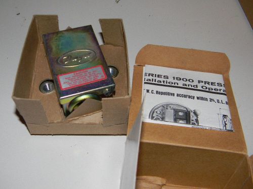 Dwyer 1910-1 Differential pressure switch, range 0.40-1.6&#034; w.c., New in Box