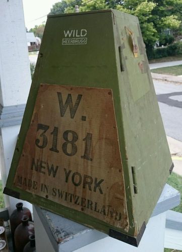 Vintage BOX Wild Heerbrugg Theodolite TRIANGULAR BOX WOOD CASE ONLY NY/SWITZ.