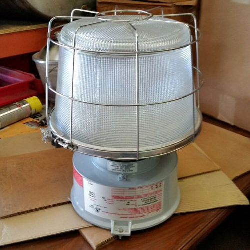 Crouse-Hinds Cooper Series 150 Watt Lighting Fixture