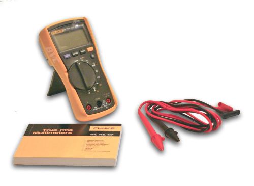 FLUKE 115 DIGITAL MULTIMETER - True RMS Meter - Volts Ohms and Amps