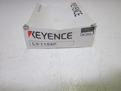 KEYENCE LV-11SAP ULTRA SMALL DIGITAL LASER SENSOR 12-24VDC *USED*